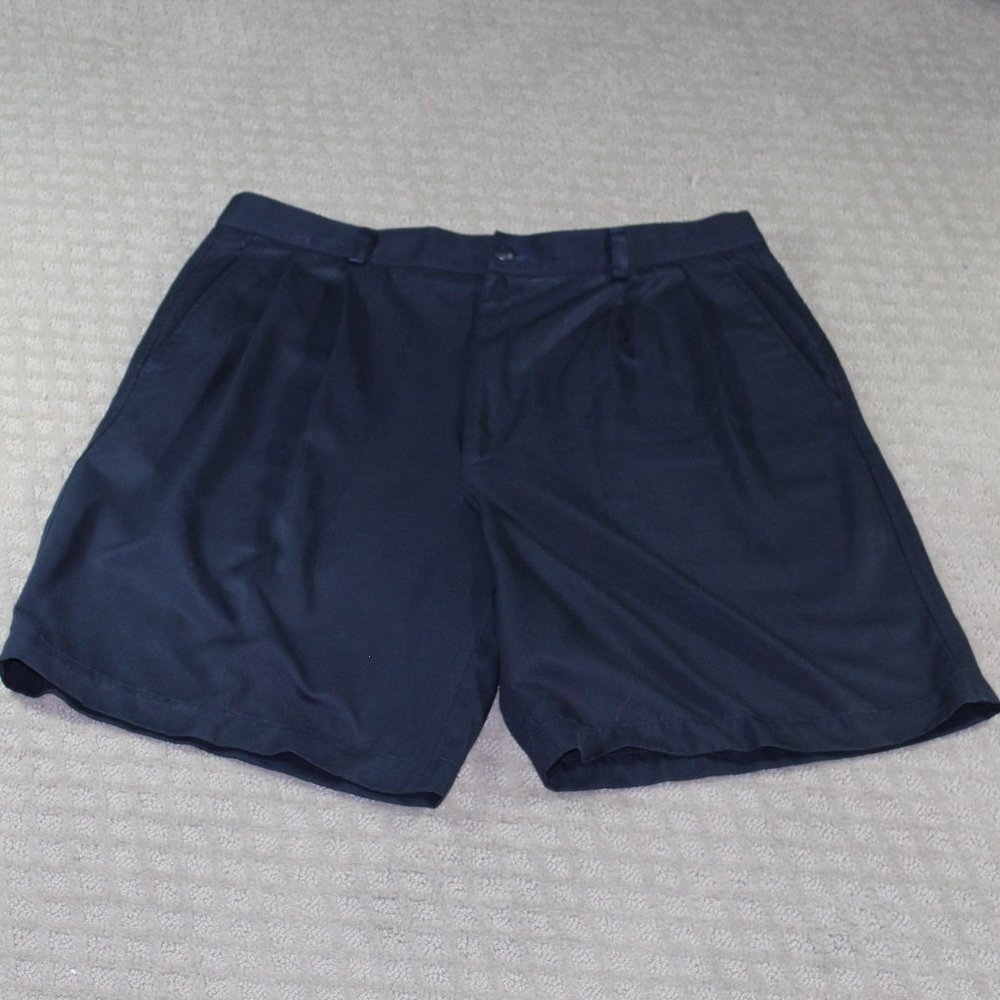 Claiborne Navy Blue Pleated Front Shorts 38x9